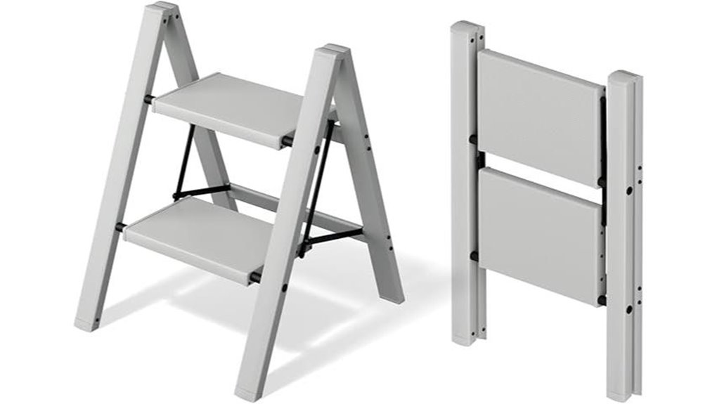 grey aluminum step ladder